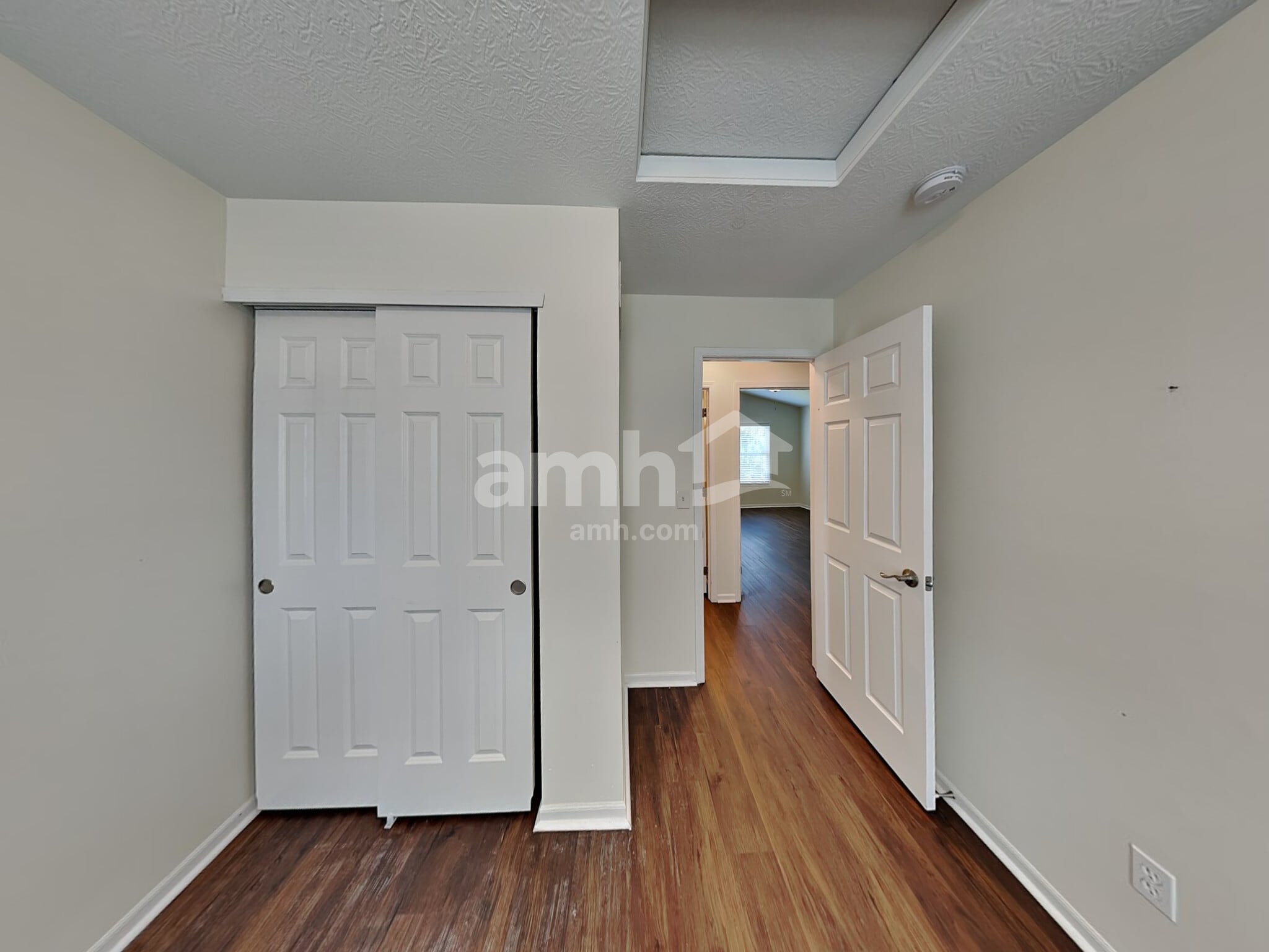 Building Photo - 1566 Pheasant Run Dr