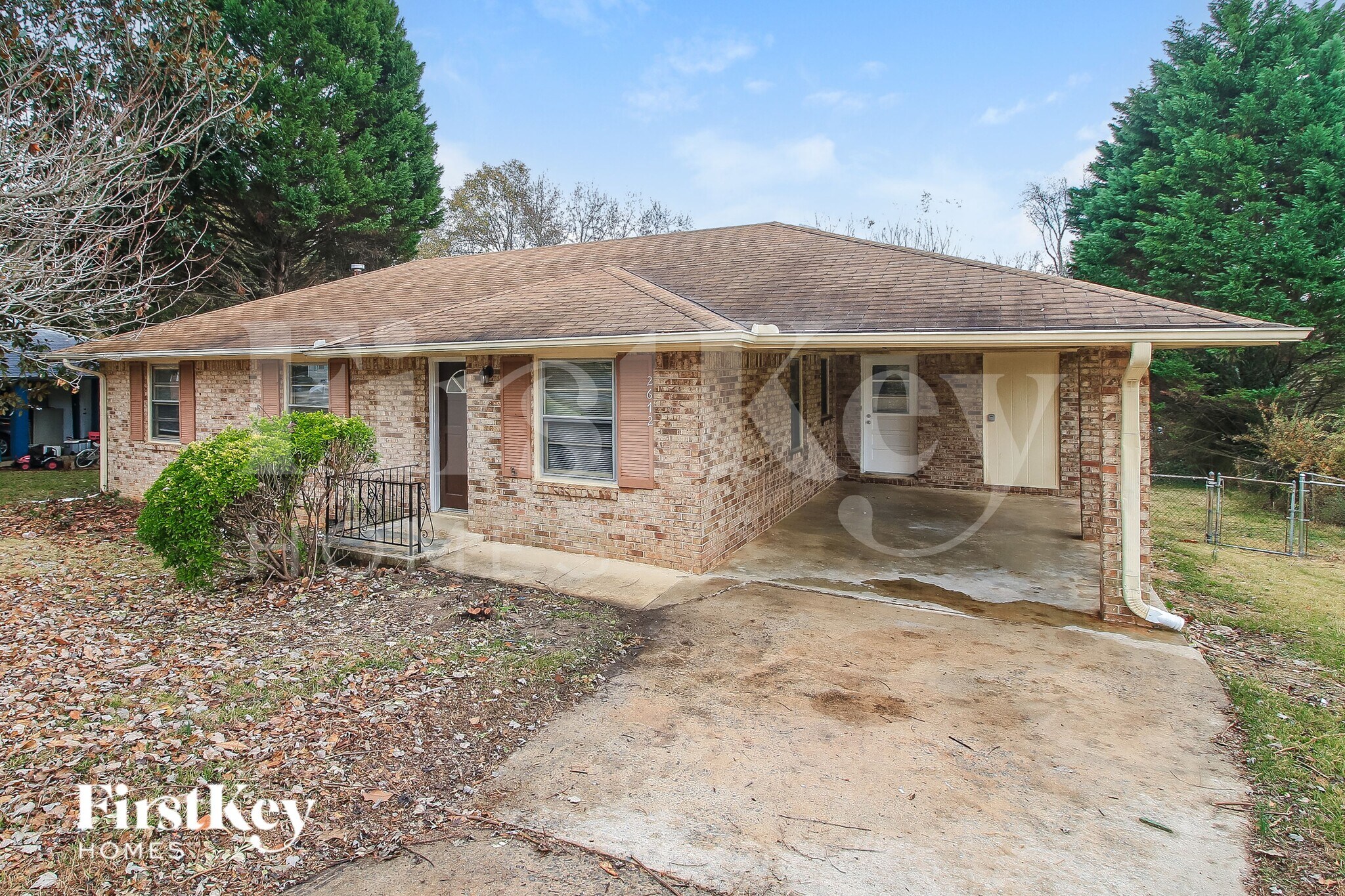 Building Photo - 2672 Lilac Dr