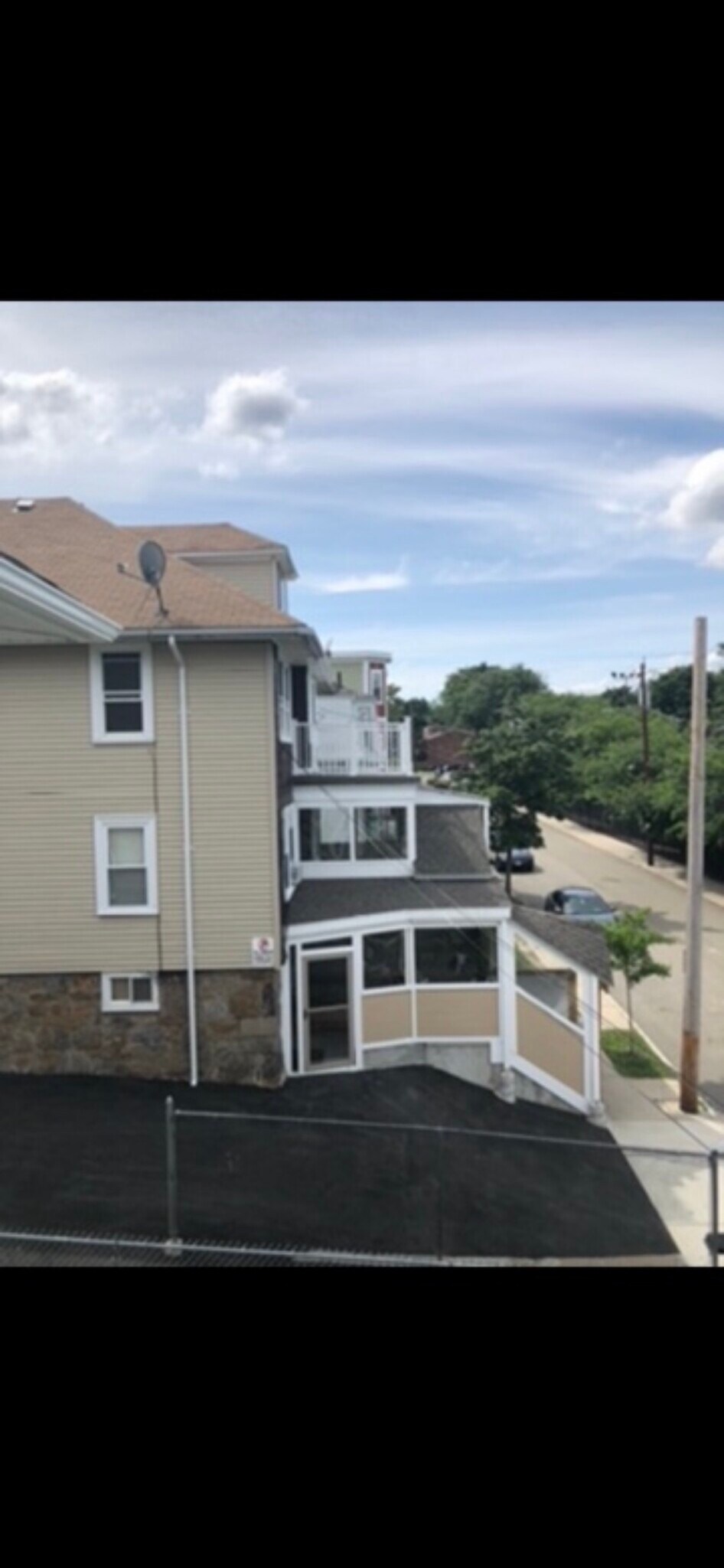 Building Photo - 26 Hazelwood St