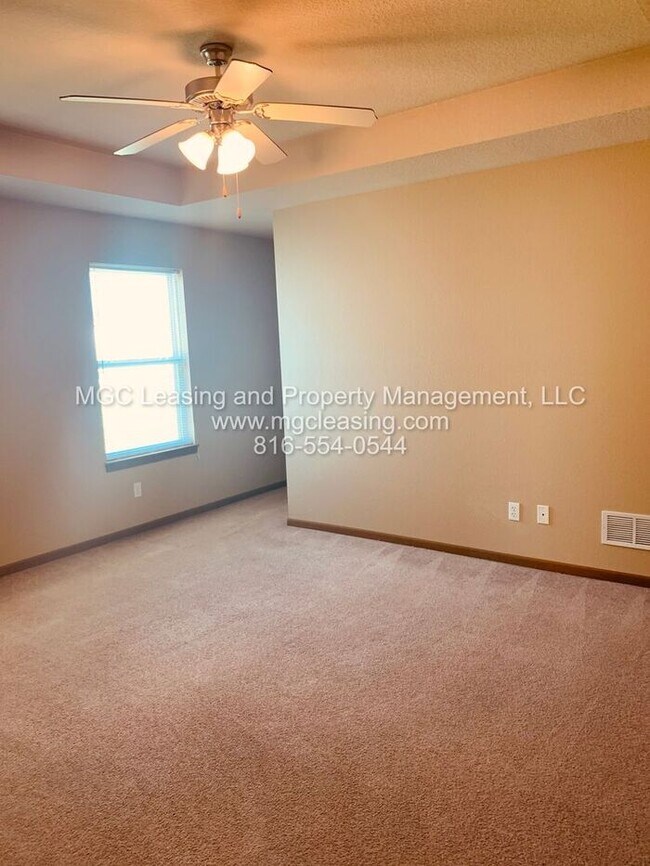 Building Photo - Snag This Raymore Gem Before the Luck Runs Out - Available 03/31/26