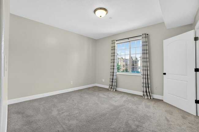 Building Photo - 203 N 1200 W