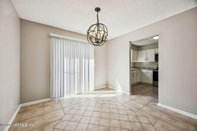 Building Photo - 1226 Turtle Creek Dr S