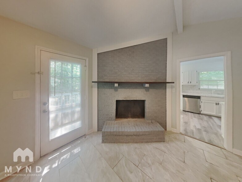 Building Photo - 5454 Faucett Rd