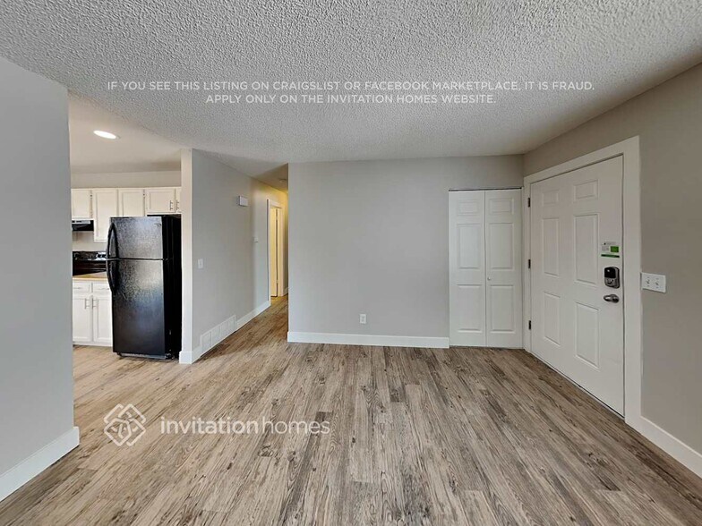 Building Photo - 1252 S Argonne Cir