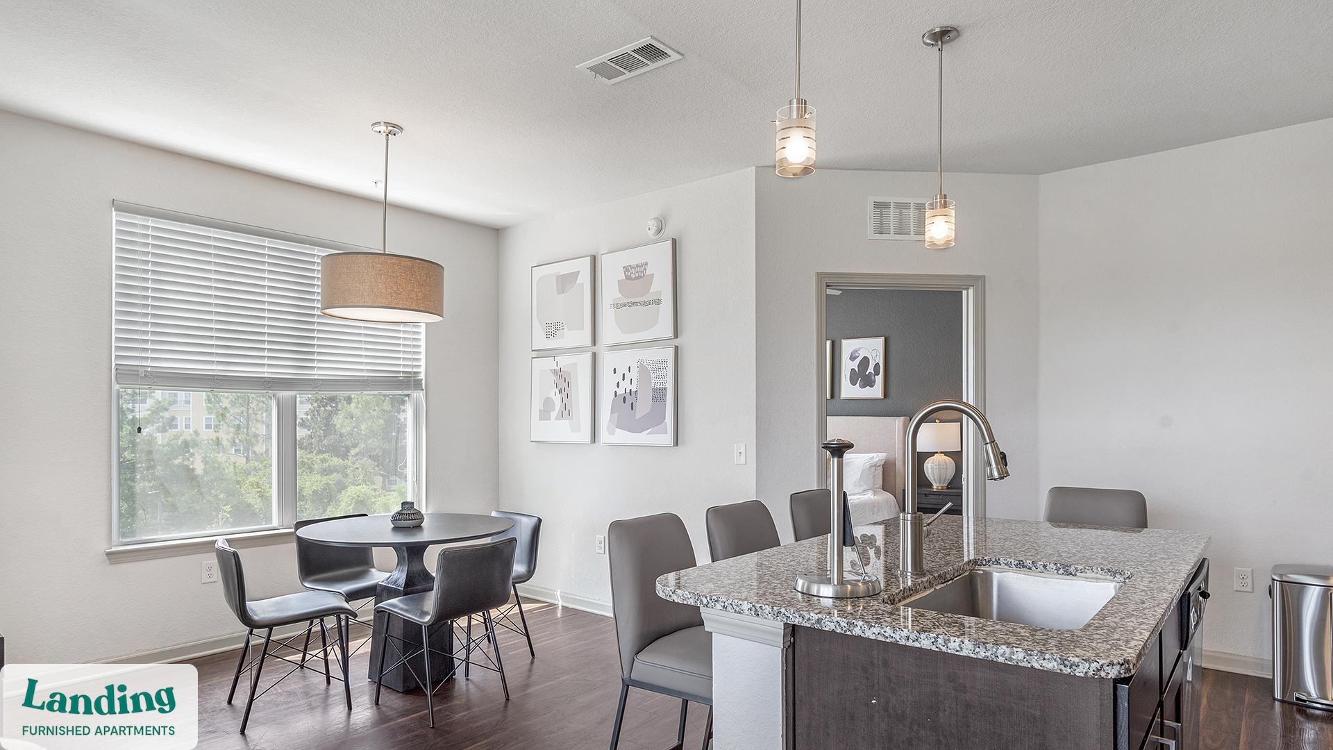 Building Photo - 3695 Island Club Dr