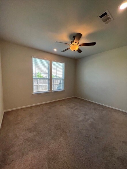 Building Photo - 4410 Rushing Ridge Ct