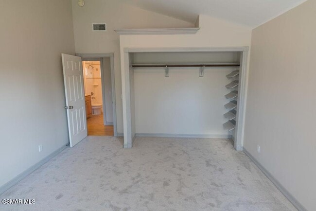 Building Photo - 1410 Calle Violeta