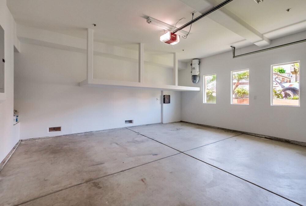 Building Photo - 1902 Marshallfield Ln