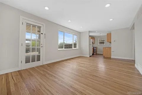 Building Photo - 4956 Umatilla St