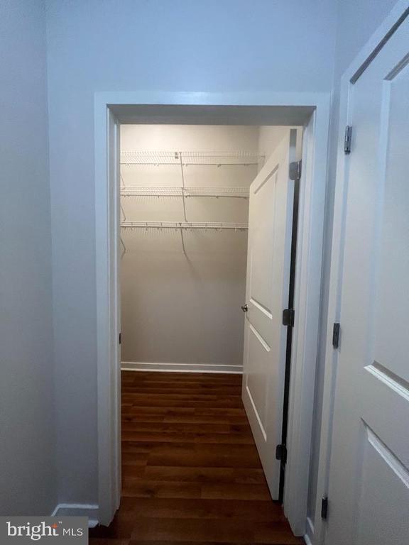 Building Photo - 401 Race St