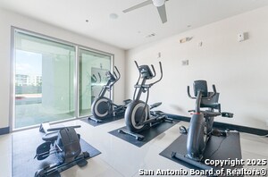 Building Photo - 17902 La Cantera Pkwy