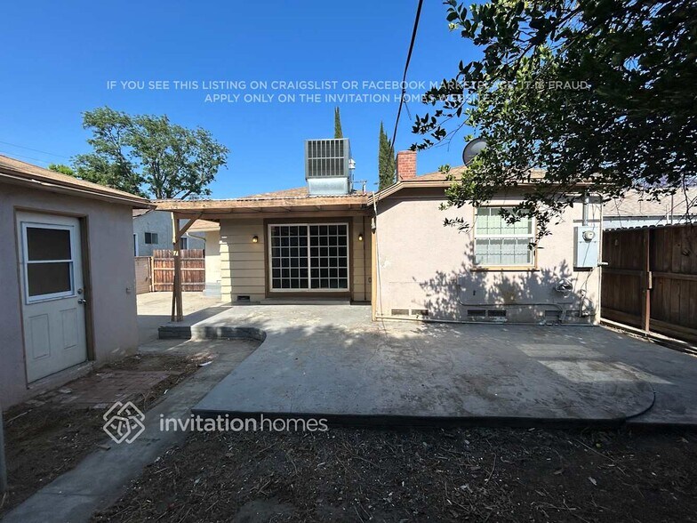 Building Photo - 6509 Whitman Ave