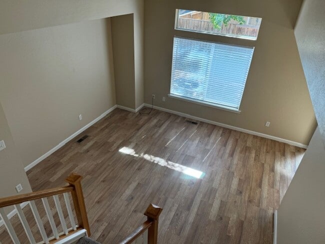 Building Photo - COME HOME TO COMFORT TO THIS 3 BEDROOM HOME IN A QUIET, TRANQUIL NEIGHBORHOOD