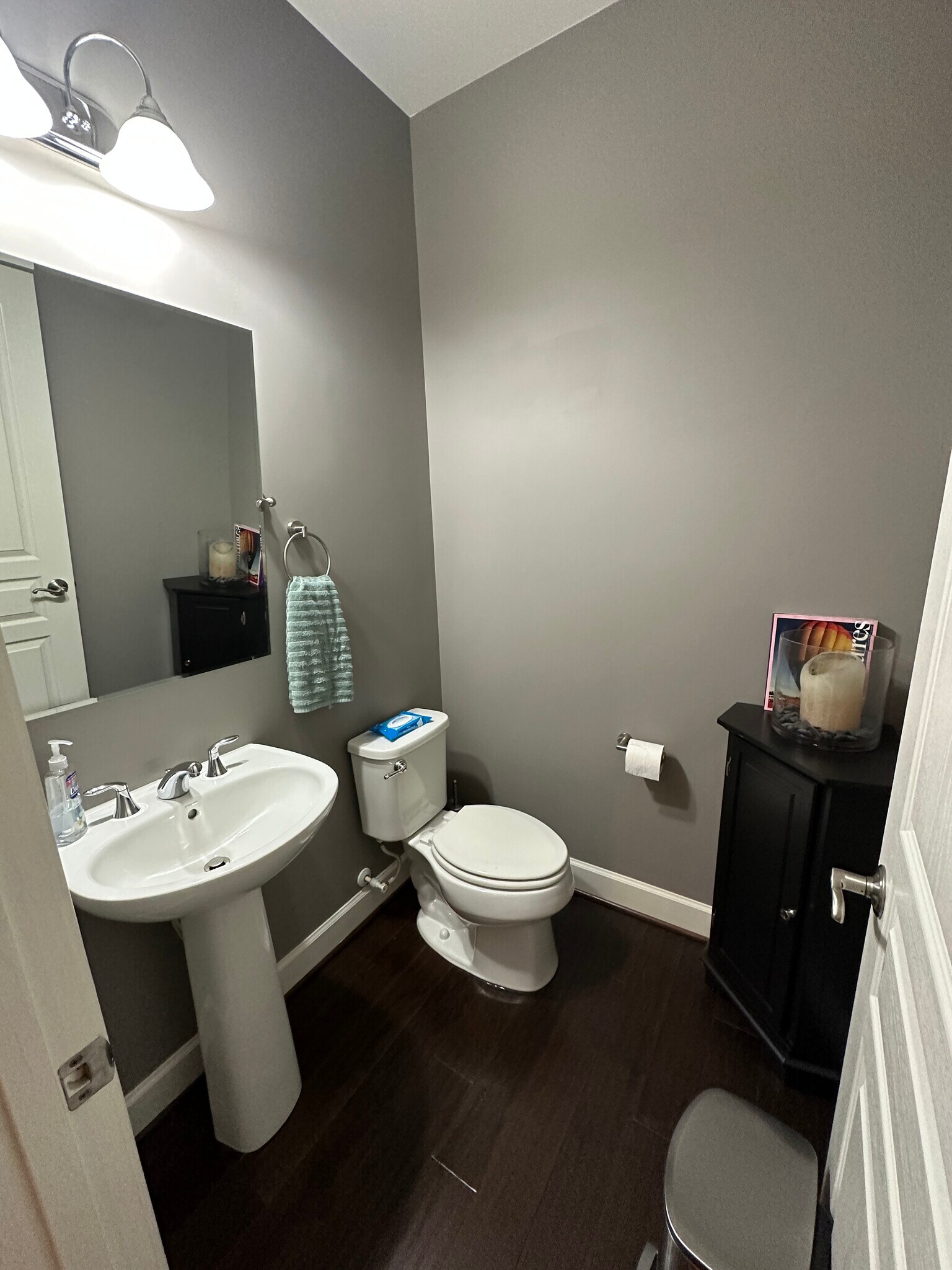 Half bath off kitchen - 16654 Danridge Manor Dr
