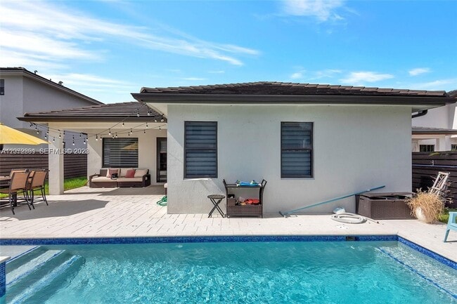 Building Photo - 8820 NW 155th Ter