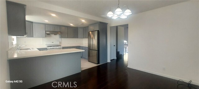 Building Photo - 5704 Sultana Ave