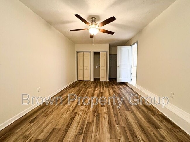 Building Photo - 2229 Delta Dr