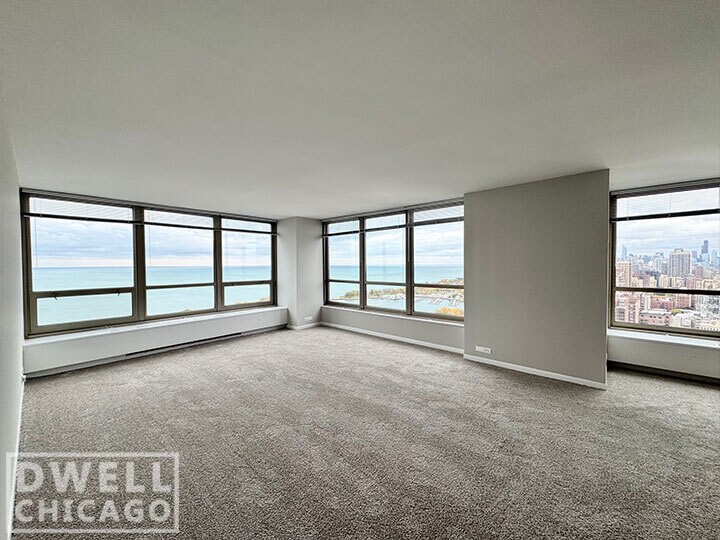 Building Photo - 3440 N Lake Shore Dr