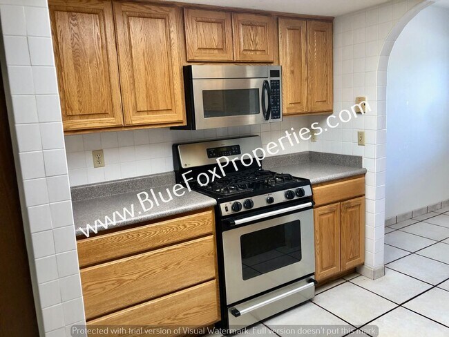 Building Photo - 1188 N Sonoita Ave