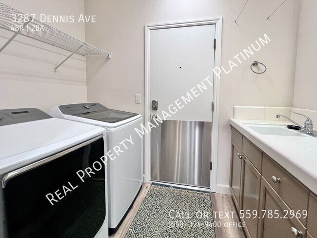 Building Photo - 3287 Dennis Ave