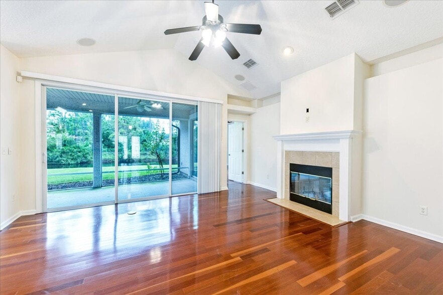 Building Photo - 4569 Comanche Trail Blvd