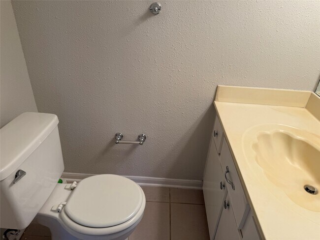 Building Photo - 2120 El Paseo St