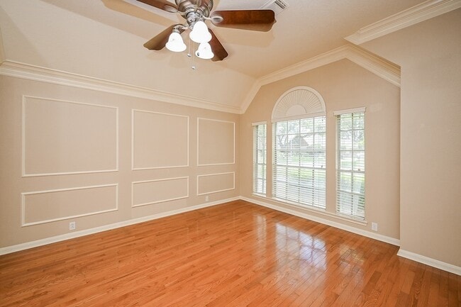Building Photo - 1335 Remington Crest Dr