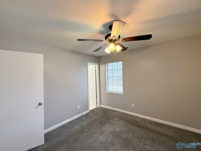 Building Photo - 640 Dawson Terrace NW