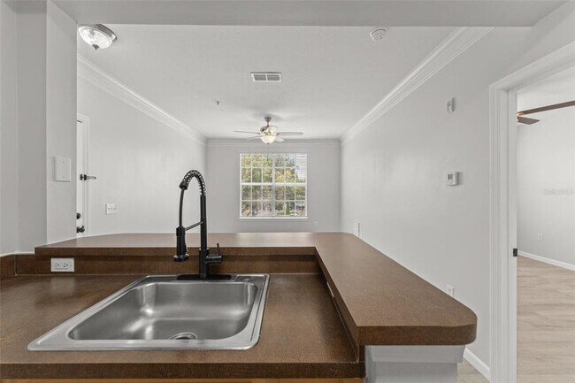 Building Photo - 12825 Madison Pointe Cir