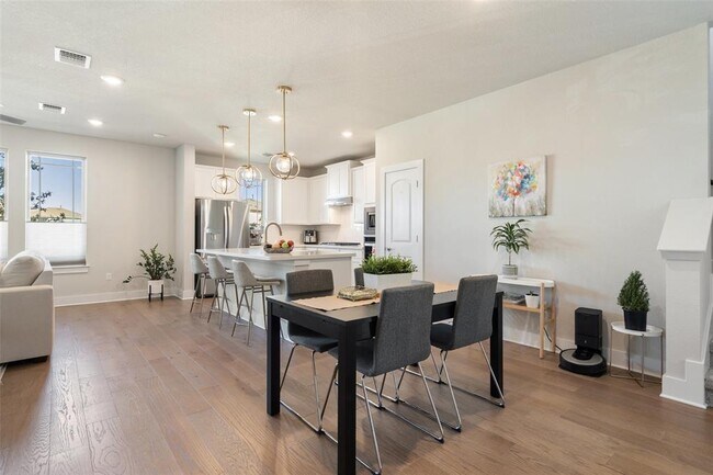 Building Photo - 8419 Laughlin Ln