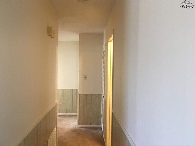 Building Photo - 1438 Harris Ln