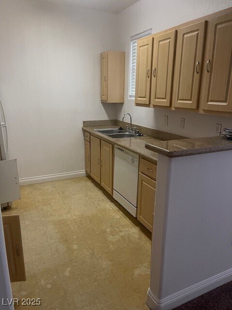 Building Photo - 8000 W Badura Ave