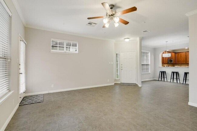 Building Photo - 1310 W Parmer Ln