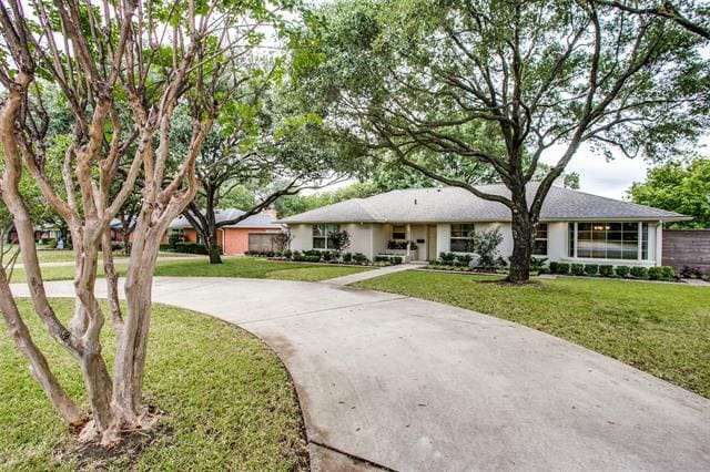 Building Photo - 6908 Lavendale Ave