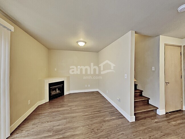 Building Photo - 16989 SW Cashew Way