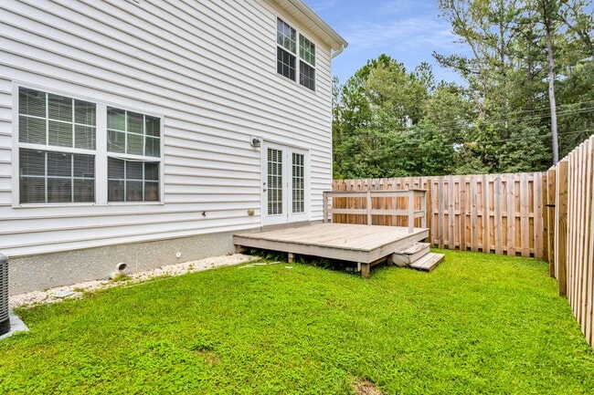 Building Photo - 13 Cypress Ln