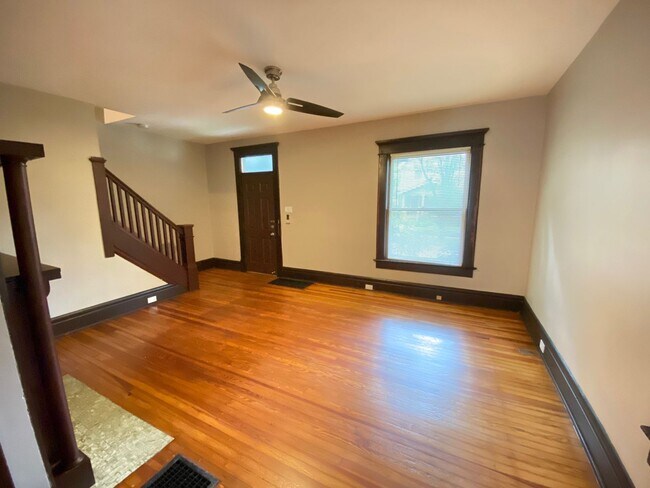 Building Photo - Mithoff St 266-268 BSS
