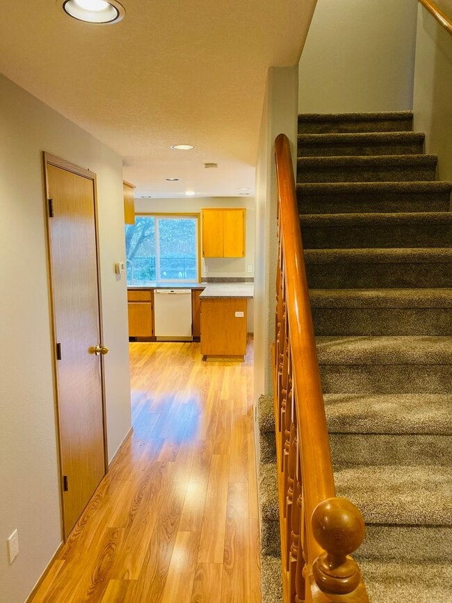 Building Photo - Nicely Updated Large Home w/ Pool!