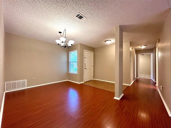 Building Photo - 7612 Islander Dr