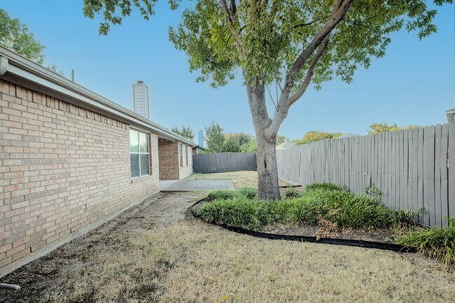 Building Photo - Single Family 3 Bedroom for Rent