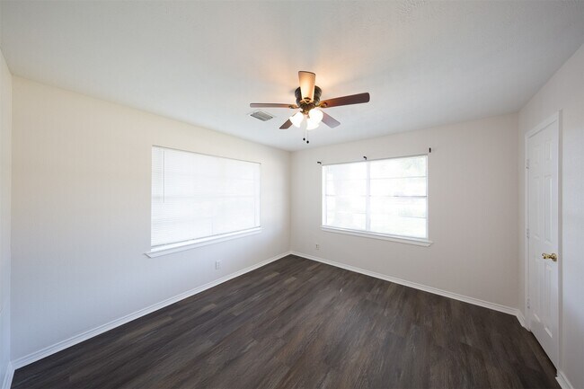 Building Photo - 7917 N Martin Luther King Ave