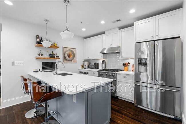 Building Photo - 1514 8th St NW