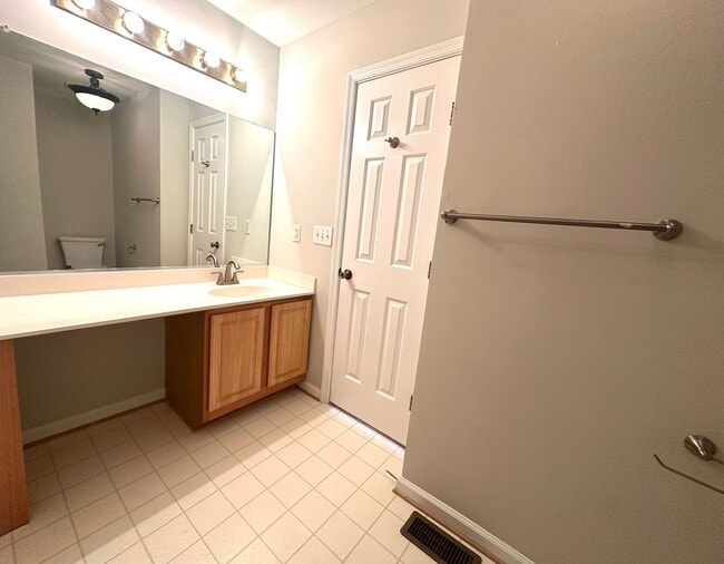 Building Photo - Move-In Special: $200 off 1st full months rent with a lease starting in March 2026 : Call Amanda ...