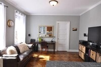 Building Photo - 368 State St