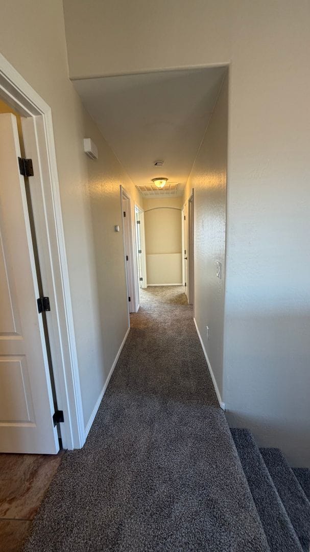 Building Photo - Spacious Surprise home with large backyard