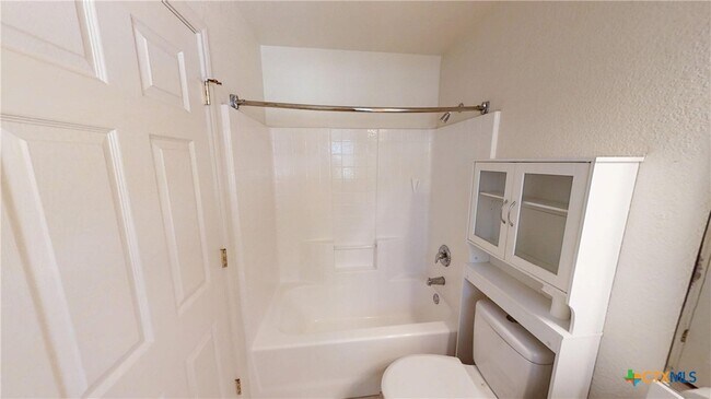 Building Photo - 5601 Hunters Ridge Trail