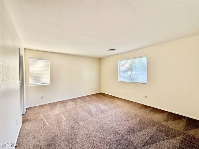 Building Photo - 4912 River Splash Ave