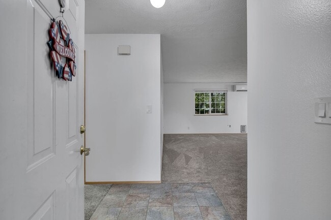 Building Photo - South Hill Puyallup 3 bed/2bth Home