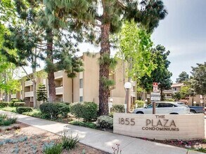 Building Photo - ***$1000 Move-in special***Upgraded One Be...