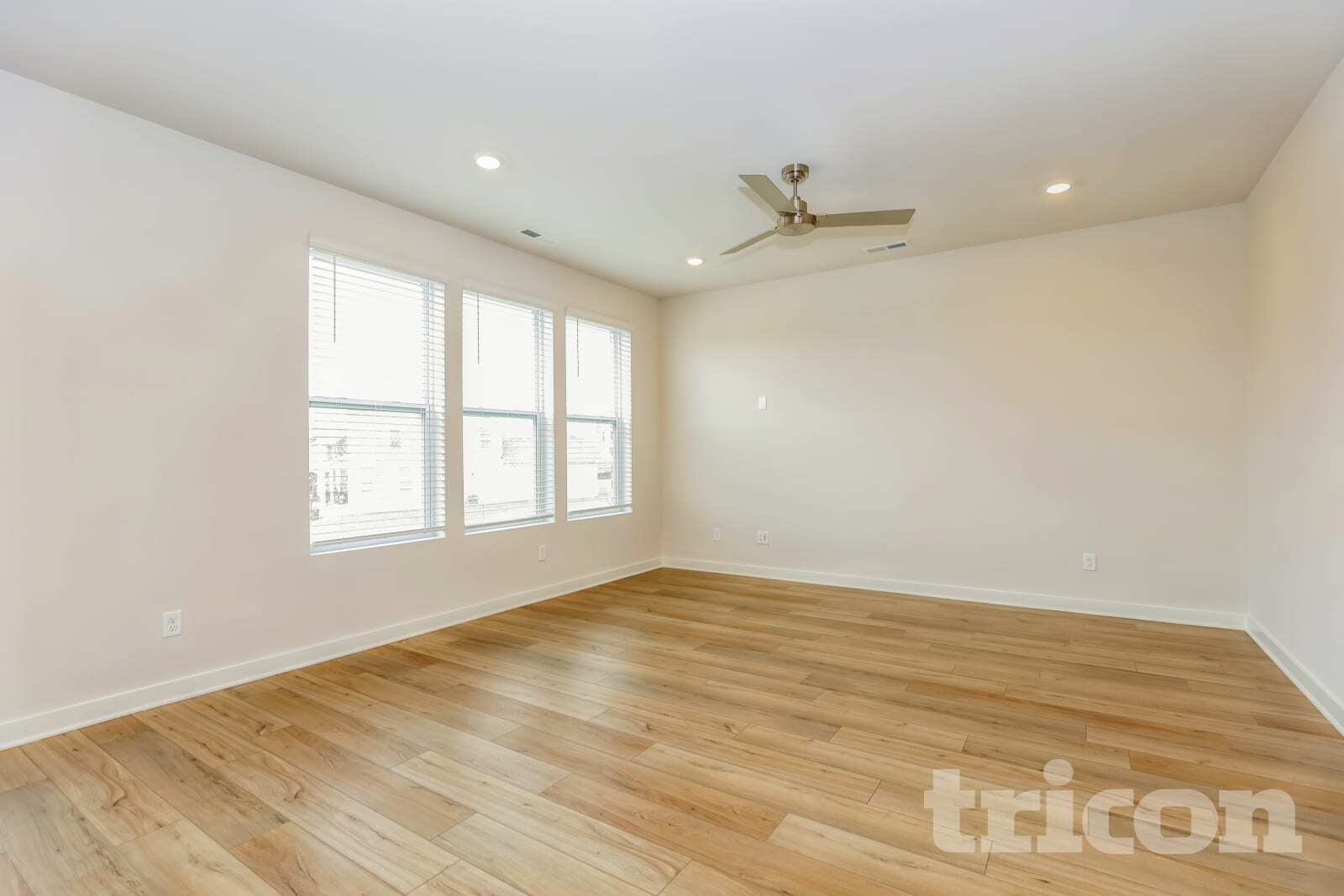 Building Photo - 7012 Park Knoll Dr